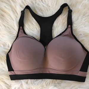 Supportive Classy Sport Bra from VS 💋
